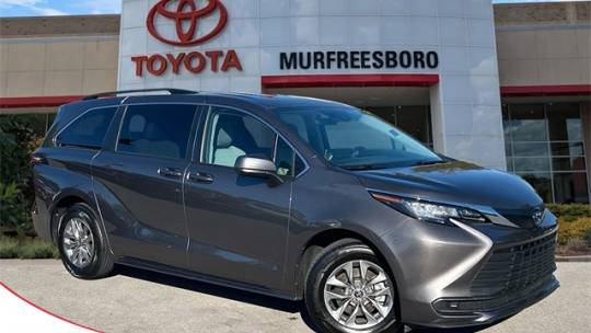 2022 Toyota Sienna le