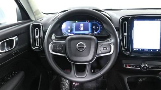 2024 Volvo XC40