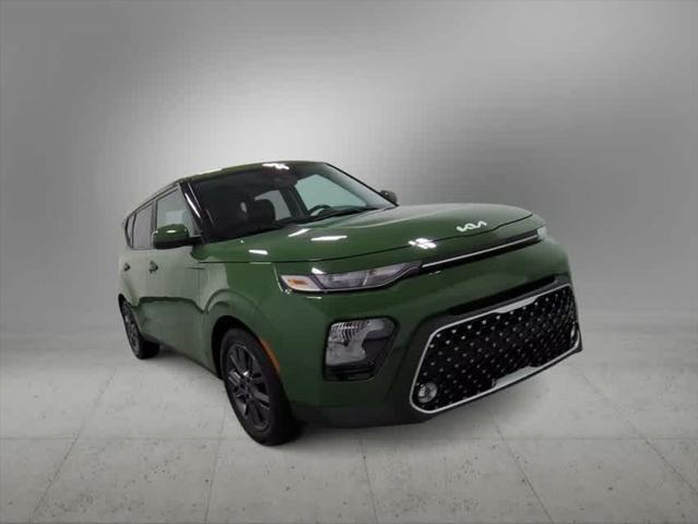2022 kia soul ex