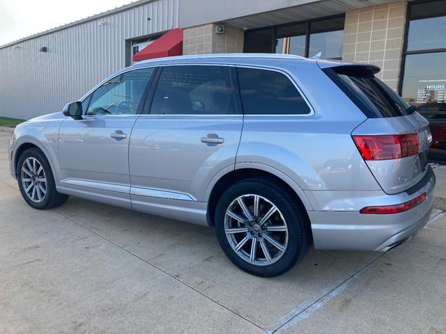 2019 audi q7 55 premium plus