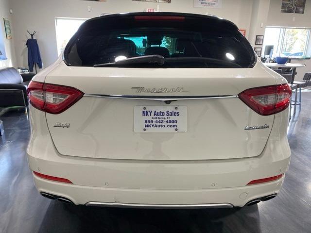 2017 maserati levante s