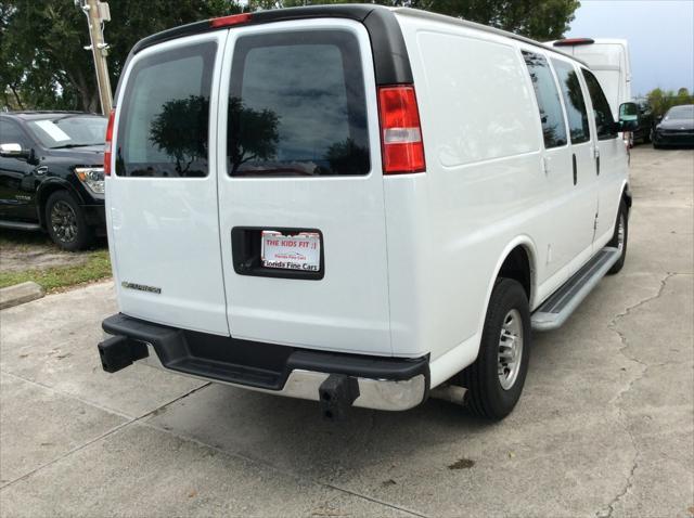 2022 chevrolet express 2500 rwd 2500 regular wheelbase wt