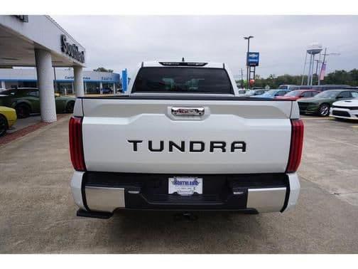 2023 toyota tundra in northbrook, illinois
