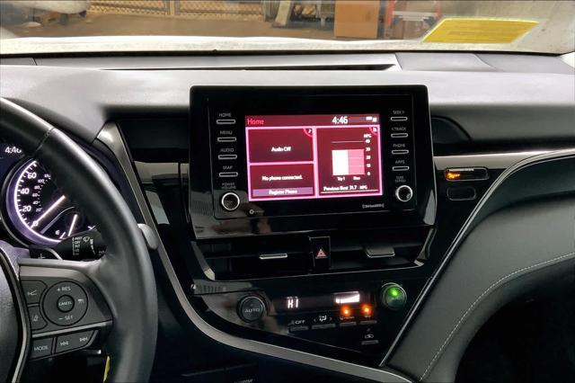 2021 toyota camry se