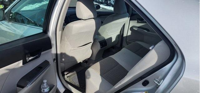 2012 toyota camry hybrid