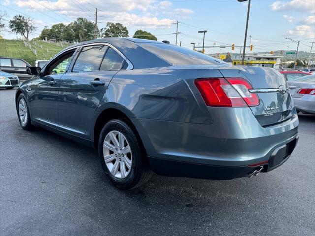 2010 ford taurus se 4dr sedan