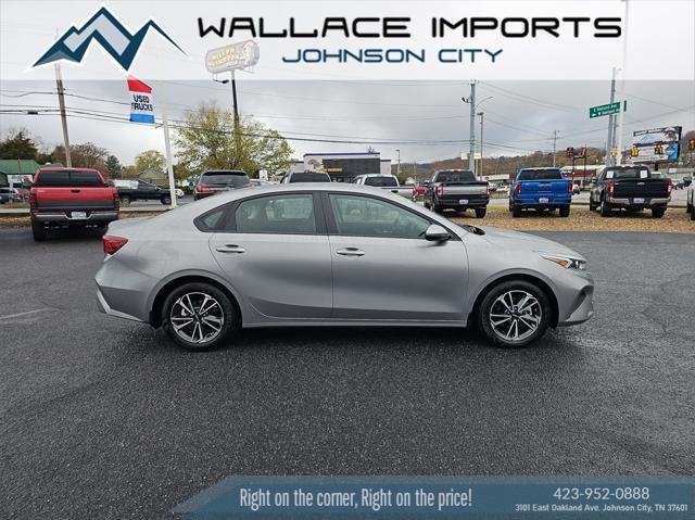 2024 kia forte lxs
