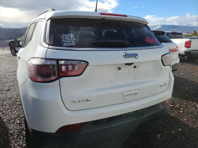 2022 jeep compass latitude lux