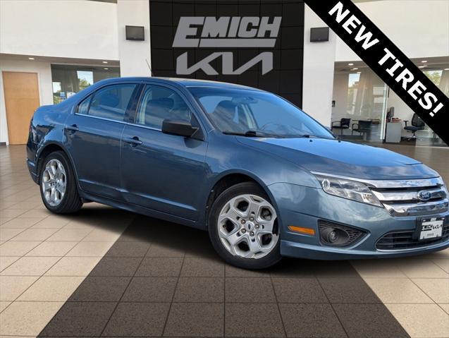 2011 ford fusion se