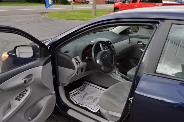 2011 toyota corolla le