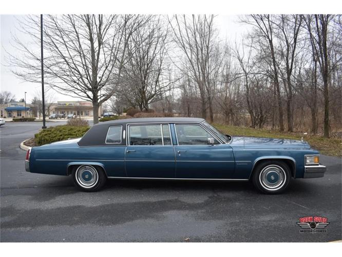 1977 cadillac fleetwood in elkhart, indiana