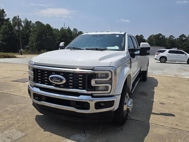 2023 ford f-450 lariat