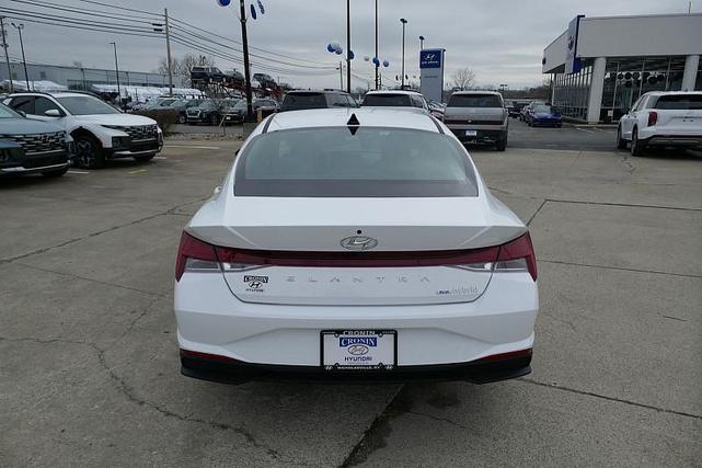 2023 hyundai elantra hev blue