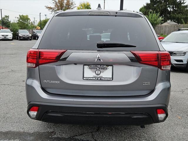 2020 mitsubishi outlander le