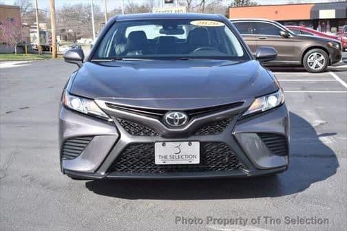 2020 toyota camry se in laurence, kansas