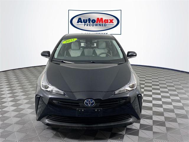 2022 toyota prius l
