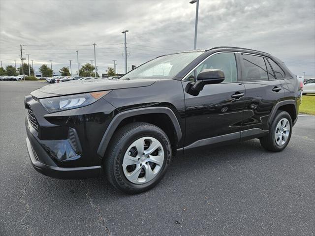 2021 toyota rav4 le