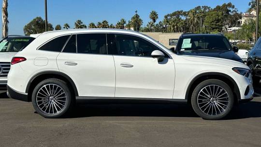 2025 Mercedes-Benz GLC