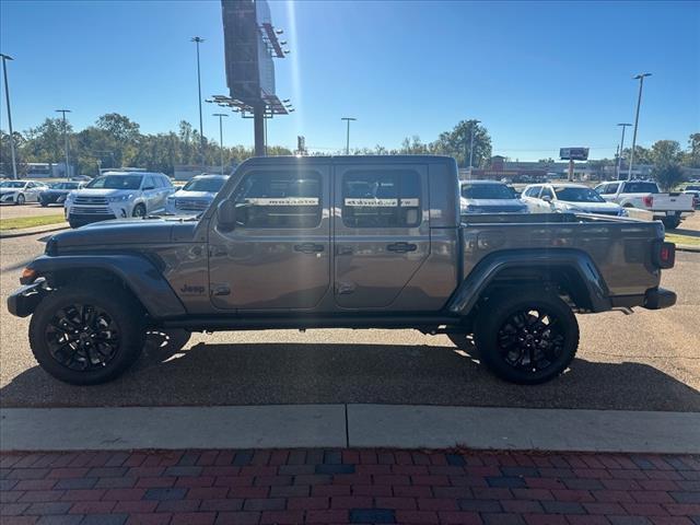2024 jeep gladiator sport s