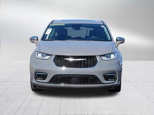 2022 chrysler pacifica hybrid limited in burnsville, minnesota