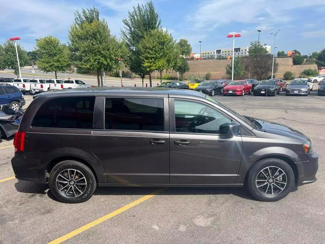2019 dodge grand caravan gt