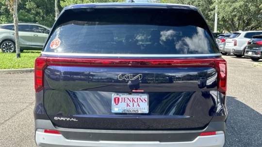 2025 Kia Carnival