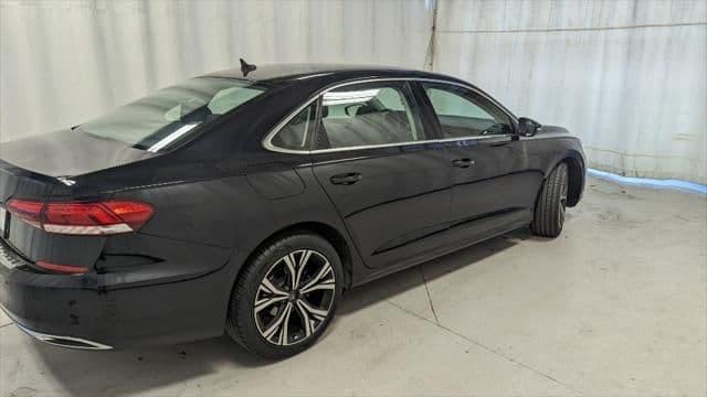 2022 volkswagen passat 2.0t se in lake city, georgia