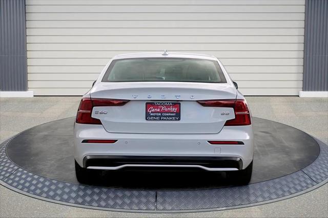 2024 volvo s60 b5 core dark theme