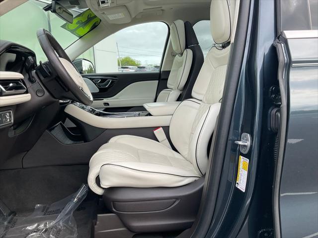 2023 lincoln aviator black label awd