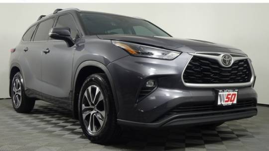 2021 toyota highlander xle