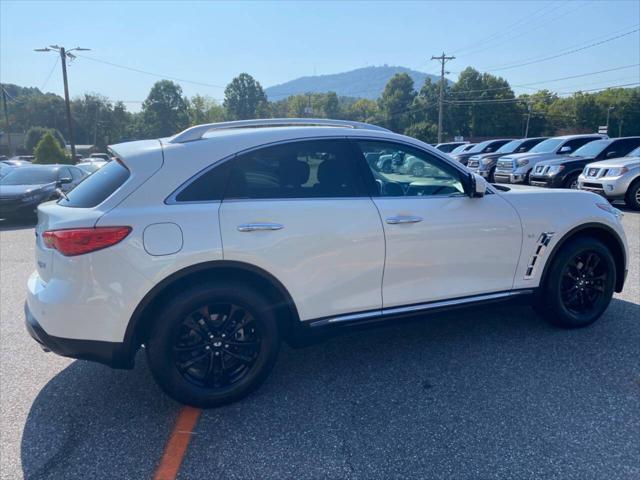 2017 infiniti qx70 base