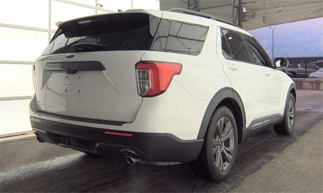 2021 ford explorer xlt