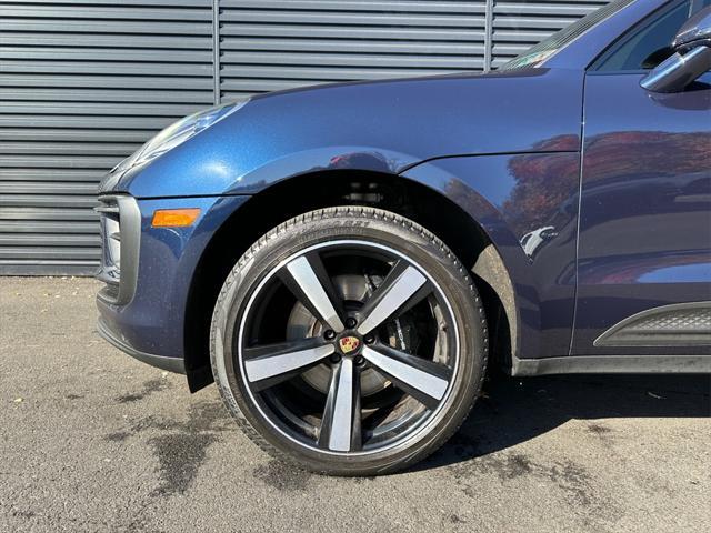 2022 porsche macan s