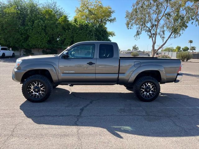 2015 toyota tacoma base