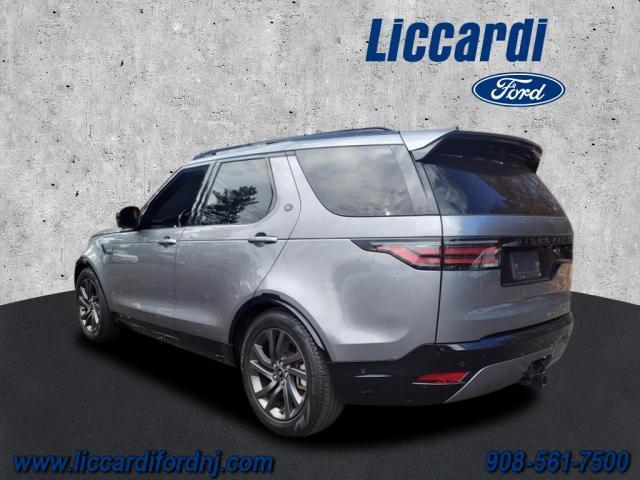 2022 land rover discovery p300 s r-dynamic