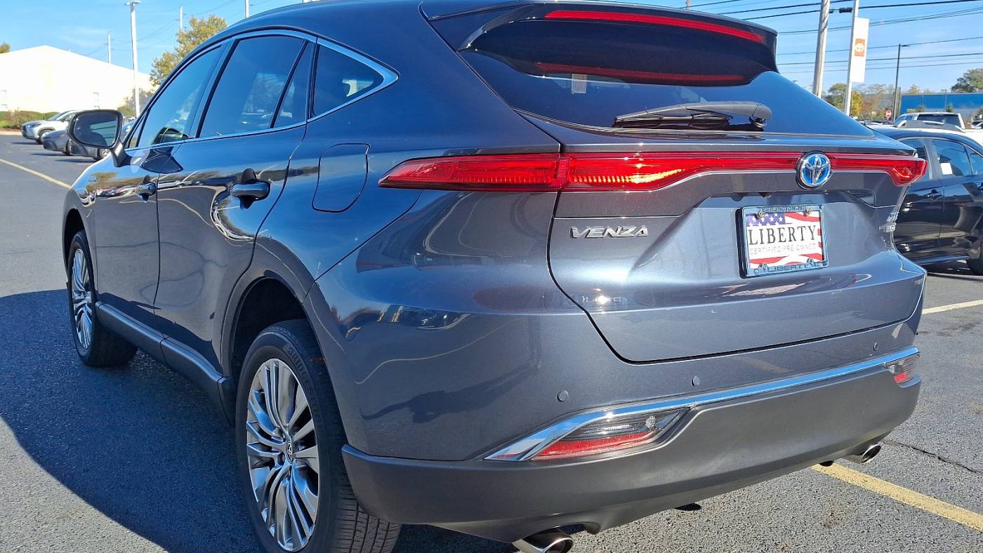 2021 toyota venza xle