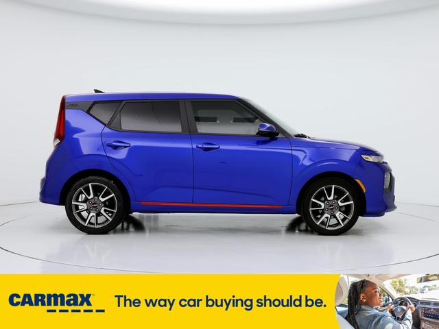 2022 kia soul gt-line