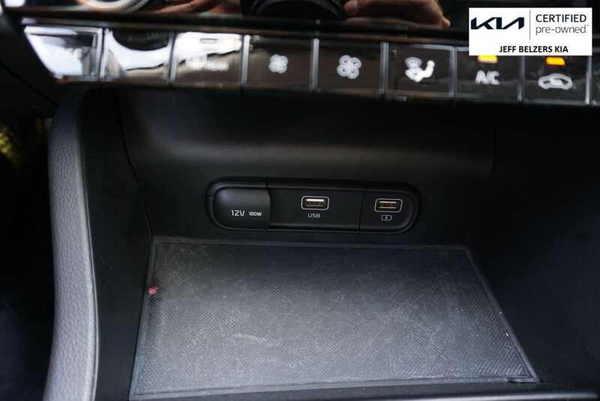 2021 kia k5 in milwaukee, wisconsin