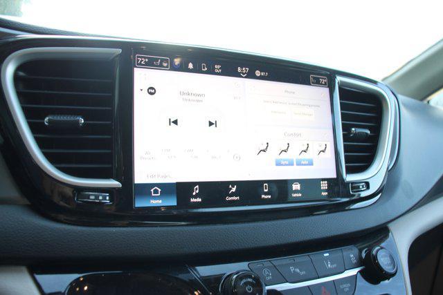2022 chrysler pacifica touring l