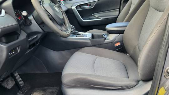 2022 Toyota RAV4 xle package