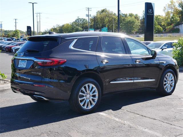 2018 buick enclave essence