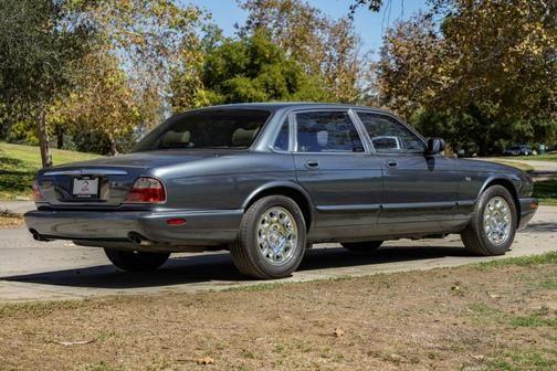 1999 jaguar xj8