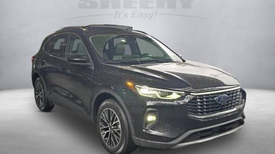 2023 ford escape plug-in hybrid base