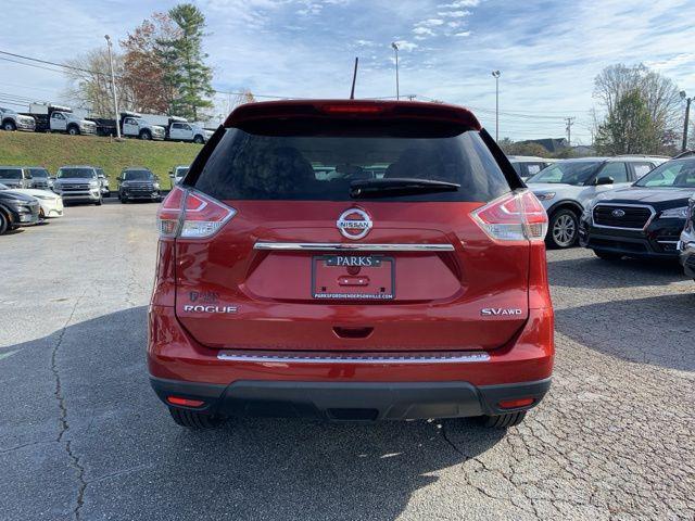 2016 nissan rogue sv