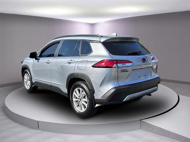 2022 toyota corolla cross le
