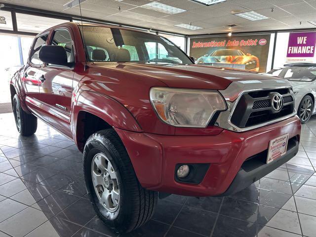 2013 toyota tacoma base