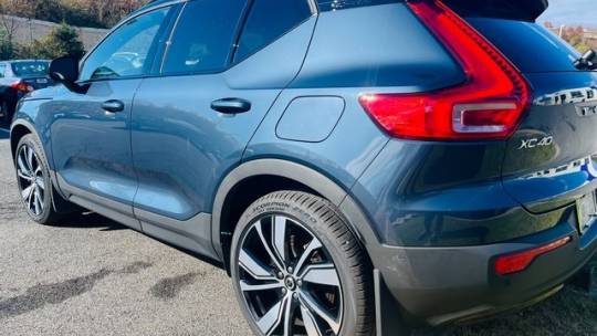 2022 Volvo XC40