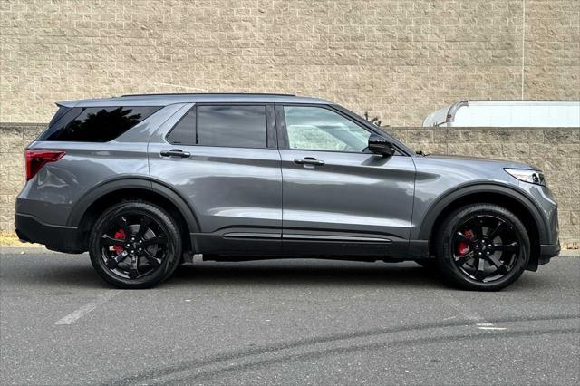 2021 ford explorer st