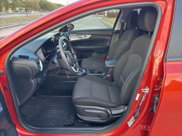 2023 kia forte lxs