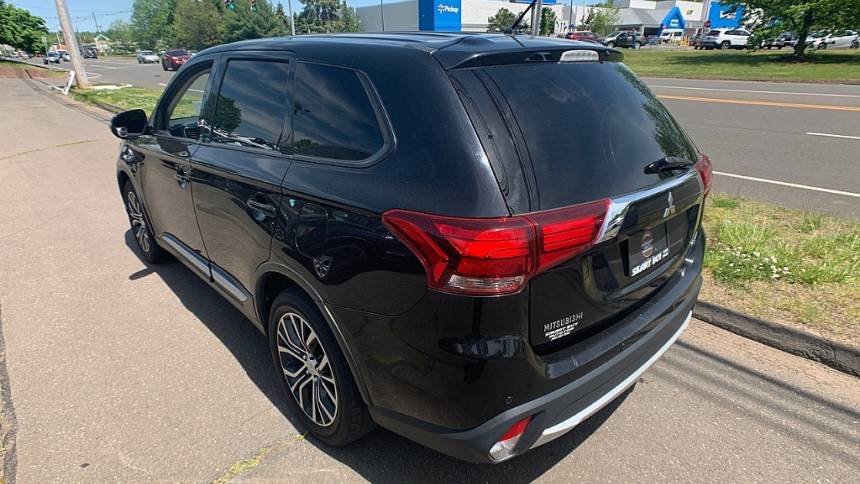 2016 mitsubishi outlander se